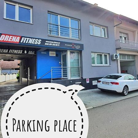 Apartment Anna - Free Pickup From Or Dropoff To Zagreb Airport At Any Time, Please Give Three Days Advance Notice - Long-Term Parking With Airport Transport Possibility Velika Gorica Exterior foto